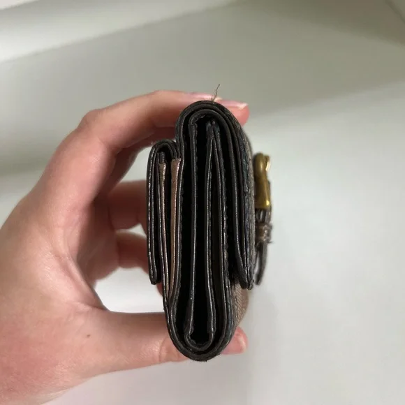 SOLD!❌ - Coach Brown Signature Buckle Flap Compact Wallet - Picture 3 of 9